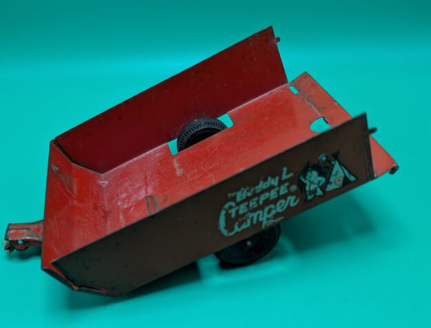 cropped-PXL_20261004_190239364-scaled-1.jpg Buddy L Teepee Camper toy Trailer - Image 1